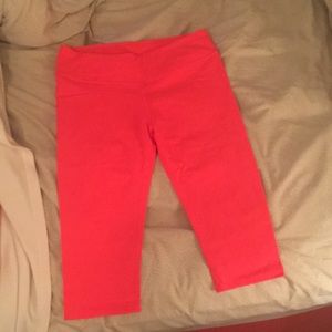 Fabletics knee-length leggings